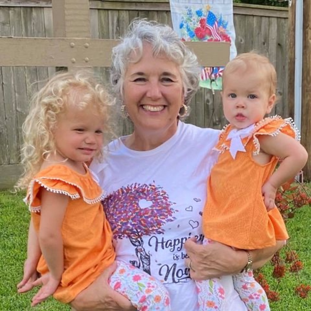 Meet your Posher, Pamela